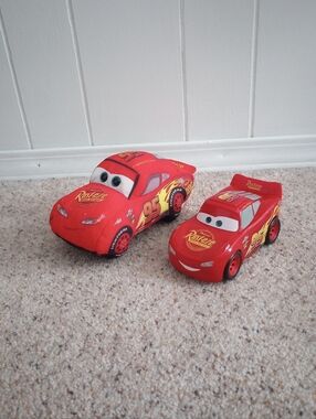 2 Lightning McQueen Cars Plushie And Toy